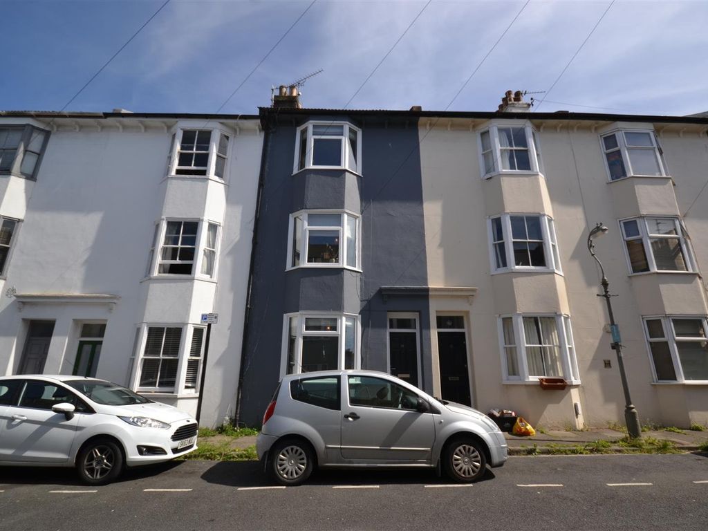 4 bed terraced house to rent in St Martins Place, Brighton BN2, £2,687 pcm