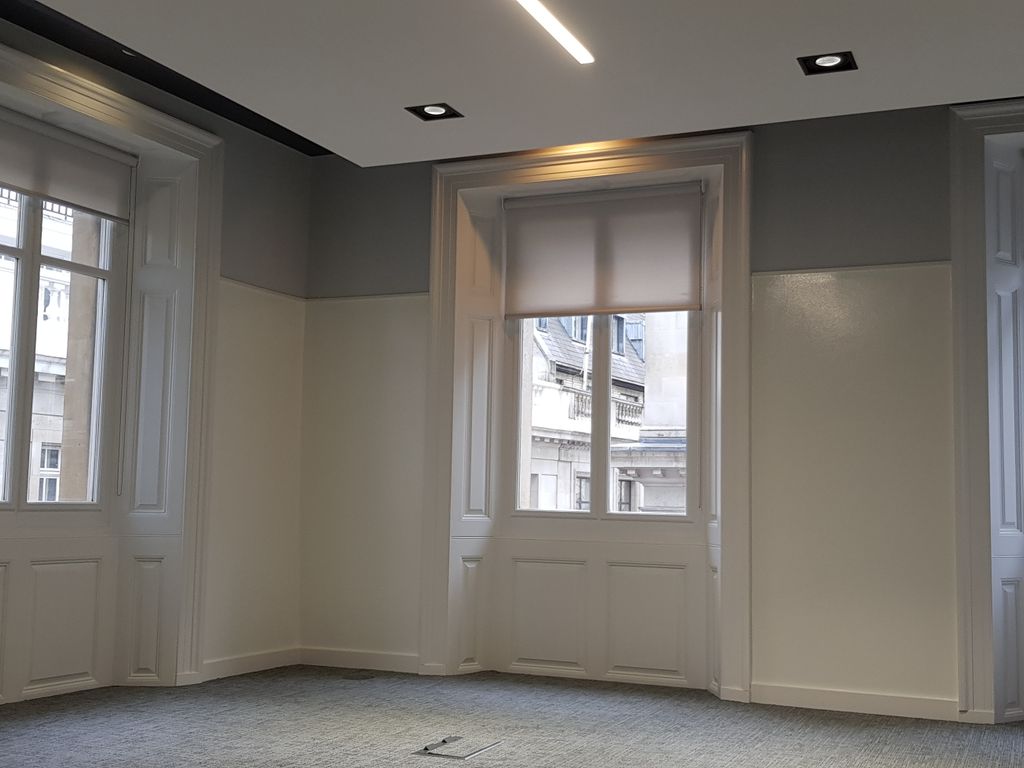 Office to let in Threadneedle Street, Bank EC2R, £346,318 pa
