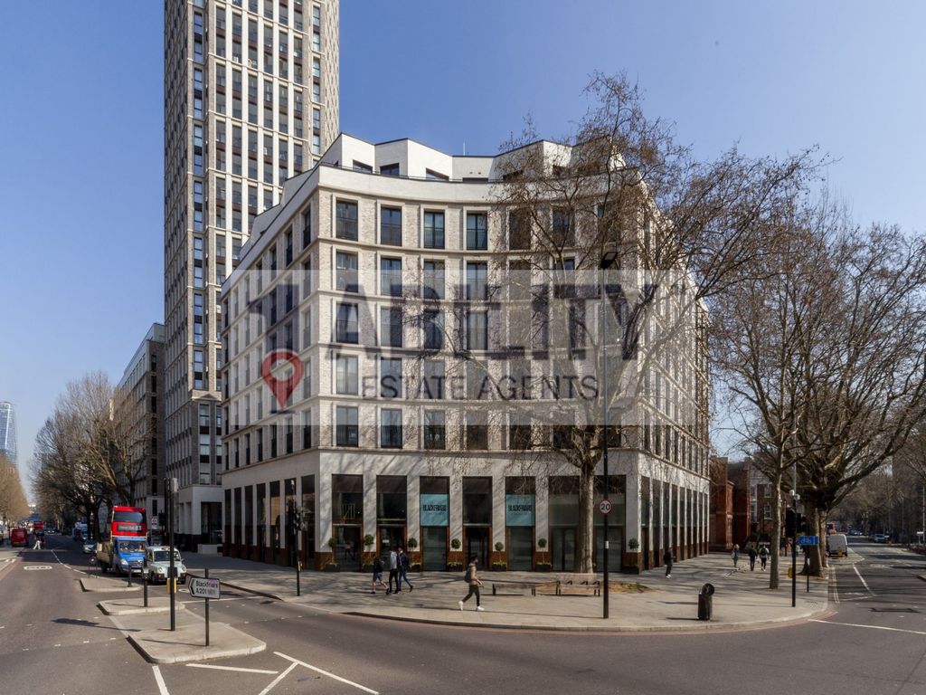 1 bed flat for sale in St. Georges Circus, London SE1, £575,000