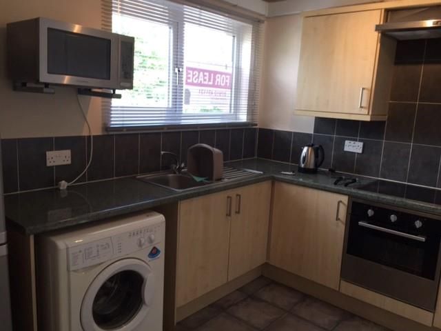 1 bed flat to rent in Auchinyell Terrace, Aberdeen AB10, £500 pcm