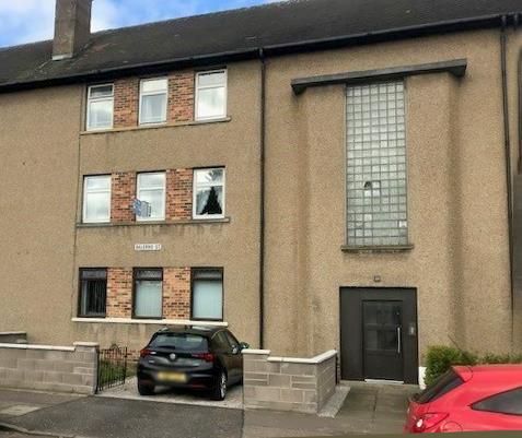 2 bed flat to rent in Balerno Street, Dundee DD4, £550 pcm