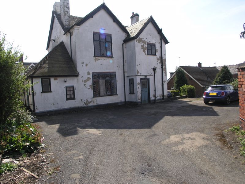 5 bed detached house for sale in Waterfall Lane, Rowley Regis B65, £560,000