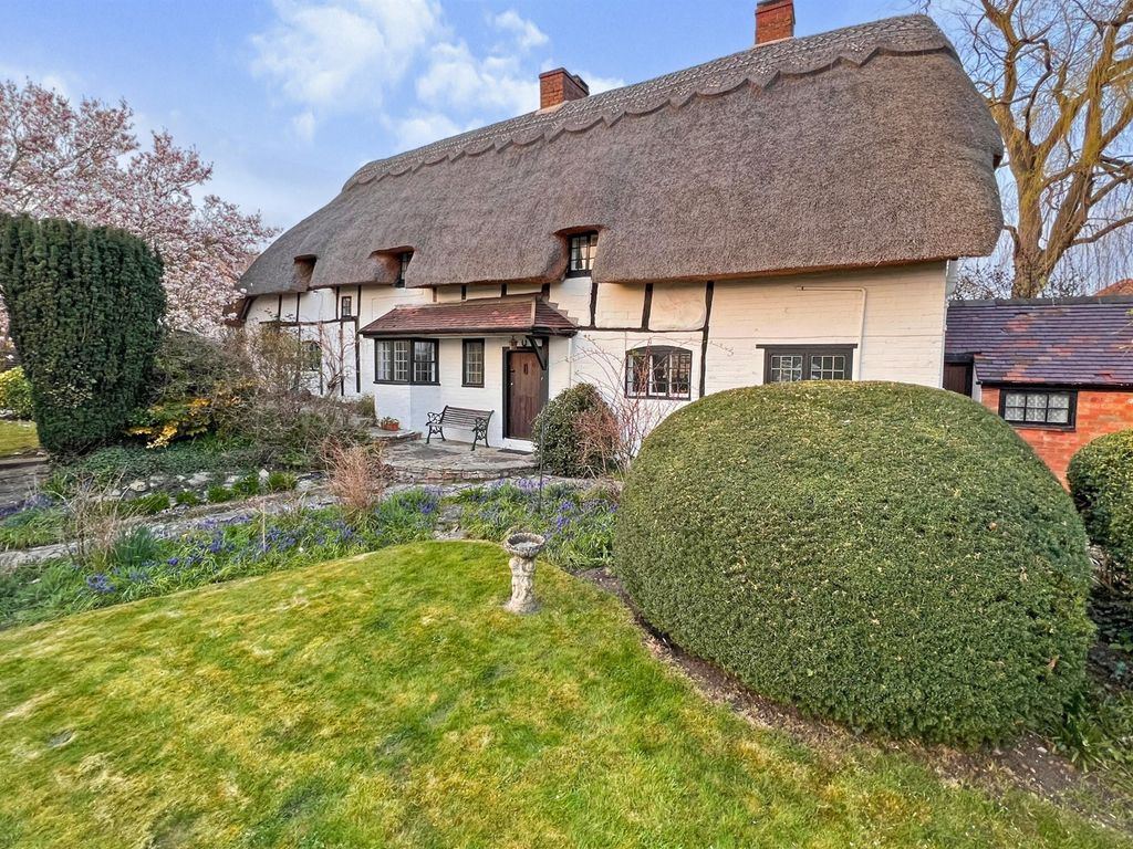 4 bed detached house for sale in Thatched Cottage, Luddington, Stratford-Upon-Avon CV37, £600,000