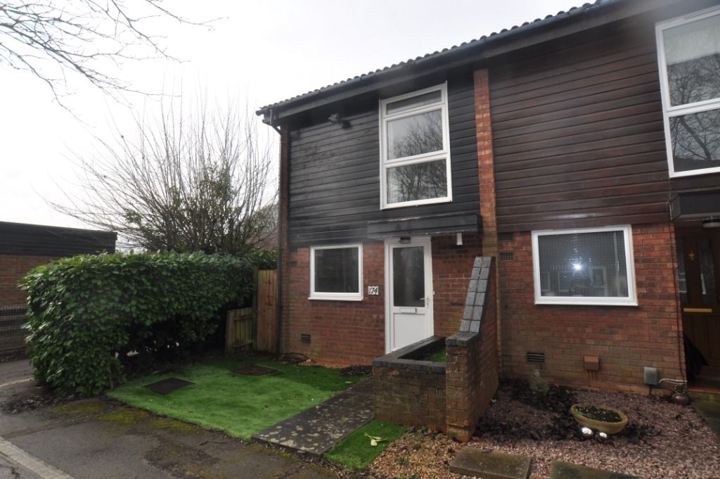 2 bed end terrace house to rent in Howard Drive, Letchworth Garden City SG6, £1,400 pcm