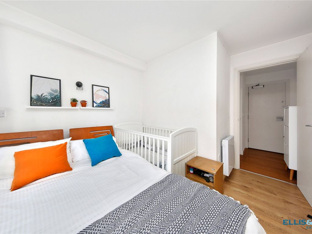 1 bed flat for sale in Cobalt Building, 2 Hare Row, London E2, £350,000