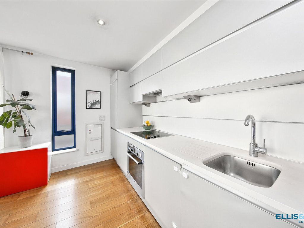 1 bed flat for sale in Cobalt Building, 2 Hare Row, London E2, £350,000