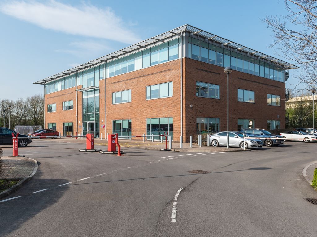 Office to let in Lydiard Fields, Swindon SN5, £171,425 pa