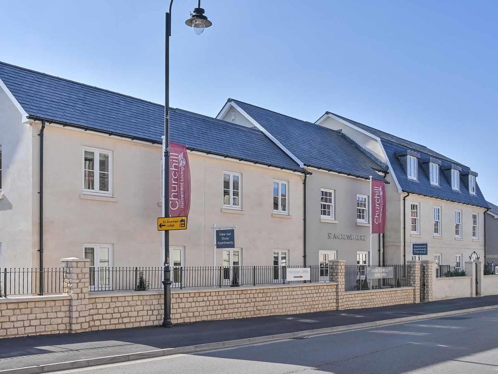 2 bed property for sale in The Causeway, Chippenham SN15, £351,950