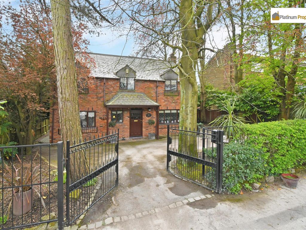 4 bed detached house for sale in Adamthwaite Drive, Blythe Bridge ST11, £519,000