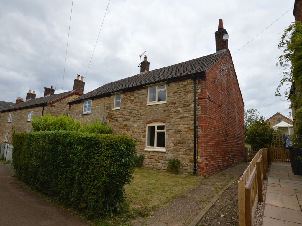 2 bed cottage to rent in Middle Street, Croxton Kerrial NG32, £895 pcm