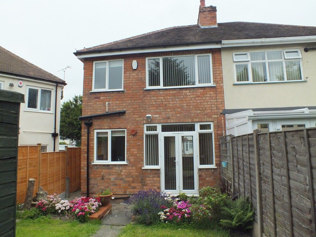 3 bed semi-detached house to rent in Summerfield Road, Solihull B92, £1,200 pcm