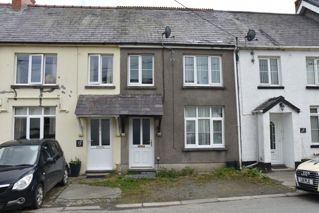 3 bed terraced house to rent in Blaenffos, Boncath SA37, £700 pcm