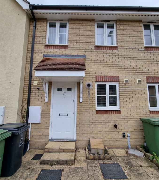 2 bed terraced house to rent in Coney Close, Thetford IP24, £1,080 pcm