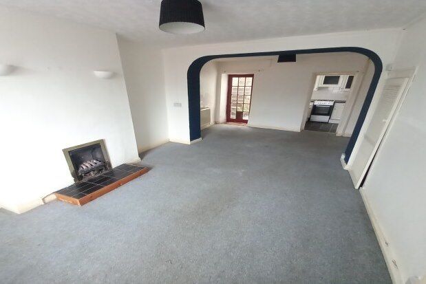 2 bed terraced house to rent in Caernarfon Road, Bangor LL57, £725 pcm