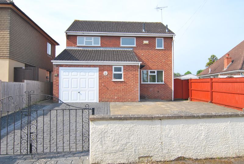 4 bed detached house for sale in Lansdown Road, Gloucester GL1, £375,000