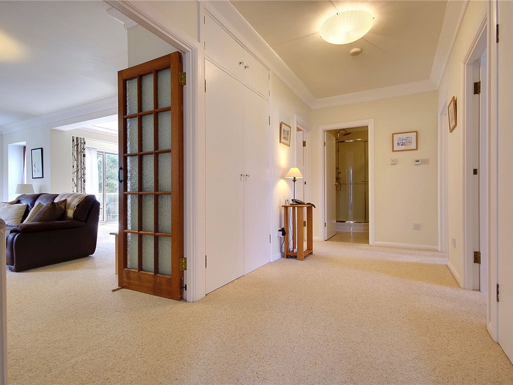 2 bed flat for sale in Banks Road, Sandbanks, Poole, Dorset BH13, £695,000