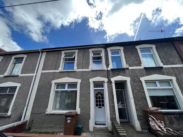 3 bed property to rent in Nantgarw Road, Caerphilly CF83, £925 pcm