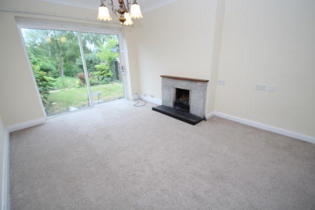 3 bed property to rent in Littleheath Road, South Croydon CR2, £2,000 pcm