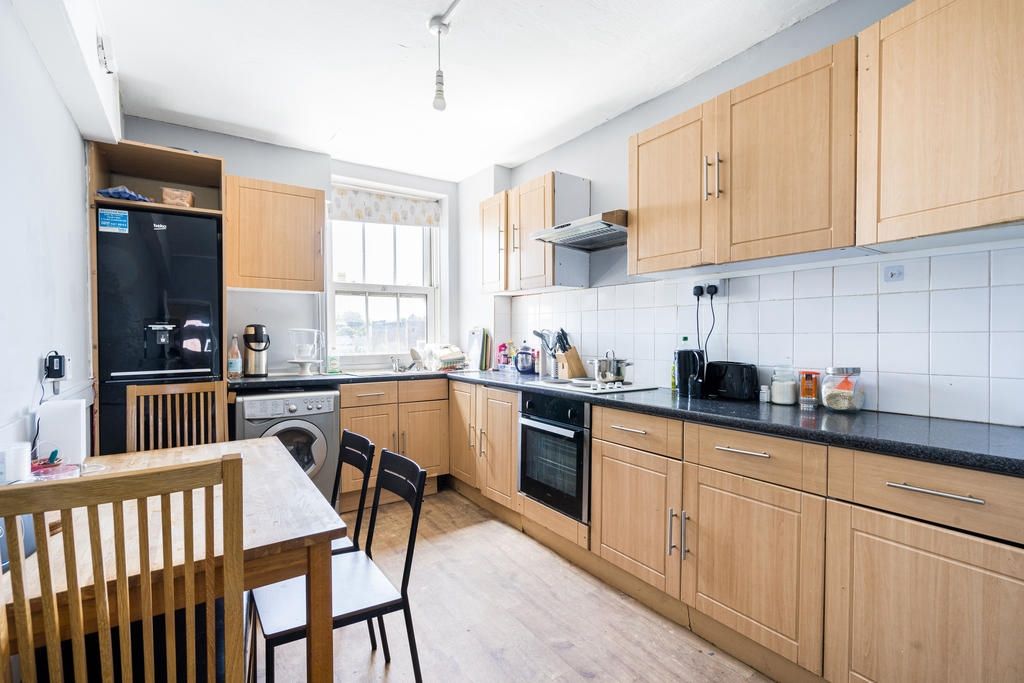 3 bed flat for sale in Penshurst, Queens Crescent, Chalk Farm NW5, £525,000