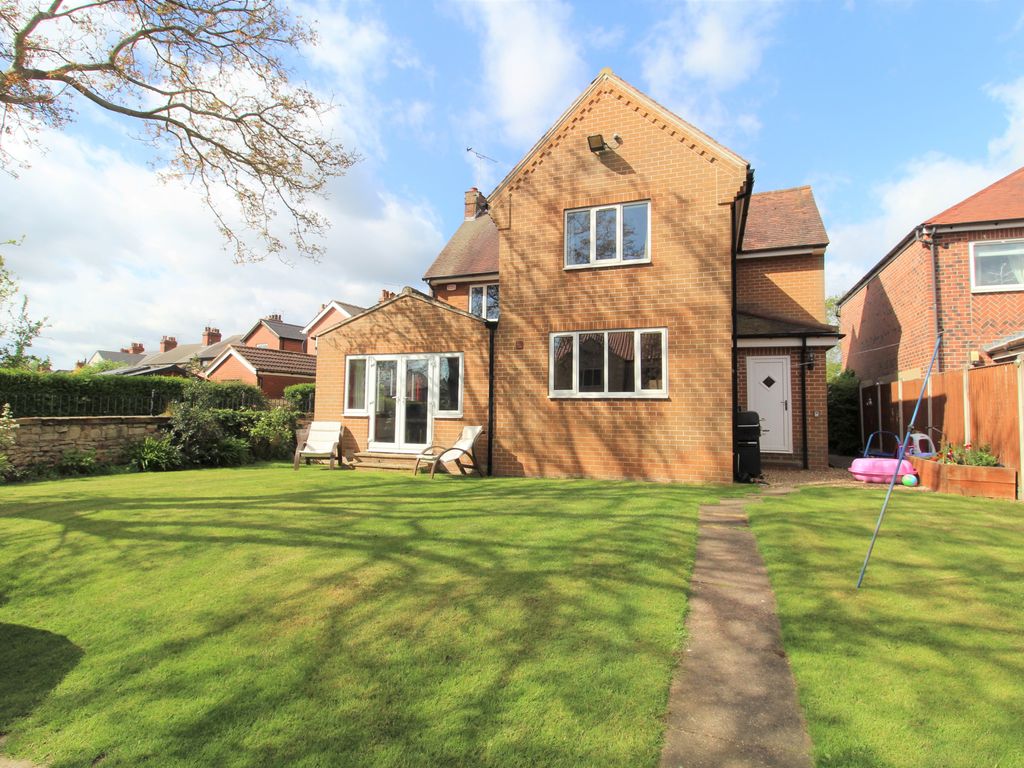 4 bed detached house for sale in Dadsley Road, Tickhill, Doncaster DN11, £450,000