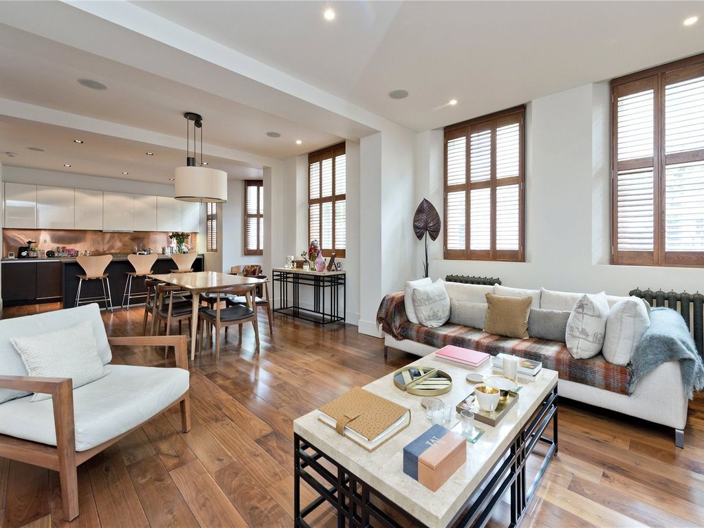 2 bed flat for sale in Coleherne Court, Earl's Court, London SW5, £1,700,000