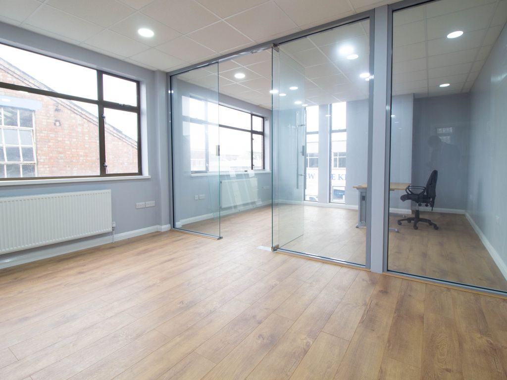 Office to let in Water Road, Wembley HA0, £12,000 pa
