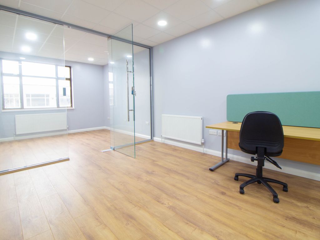 Office to let in Water Road, Wembley HA0, £12,000 pa