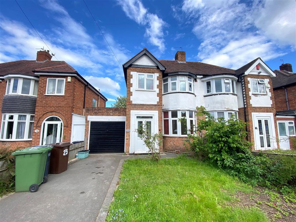 3 bed semi-detached house to rent in Jeremy Grove, Solihull, Solihull B92, £1,050 pcm