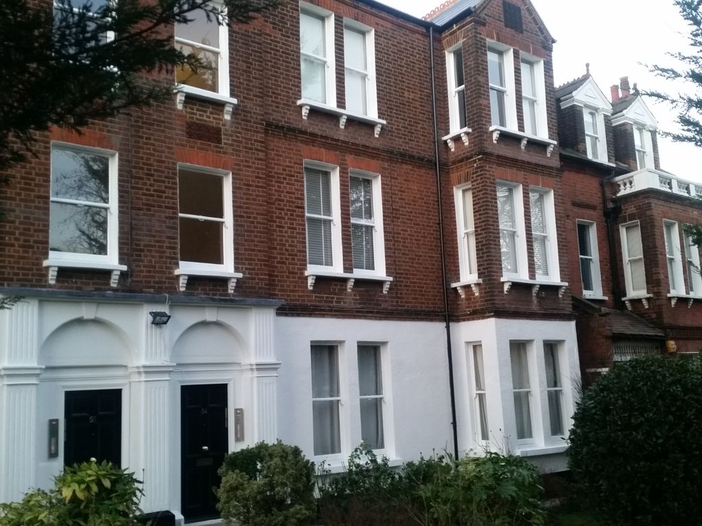3 bed flat for sale in Larkhall Rise, London SW4, £639,995