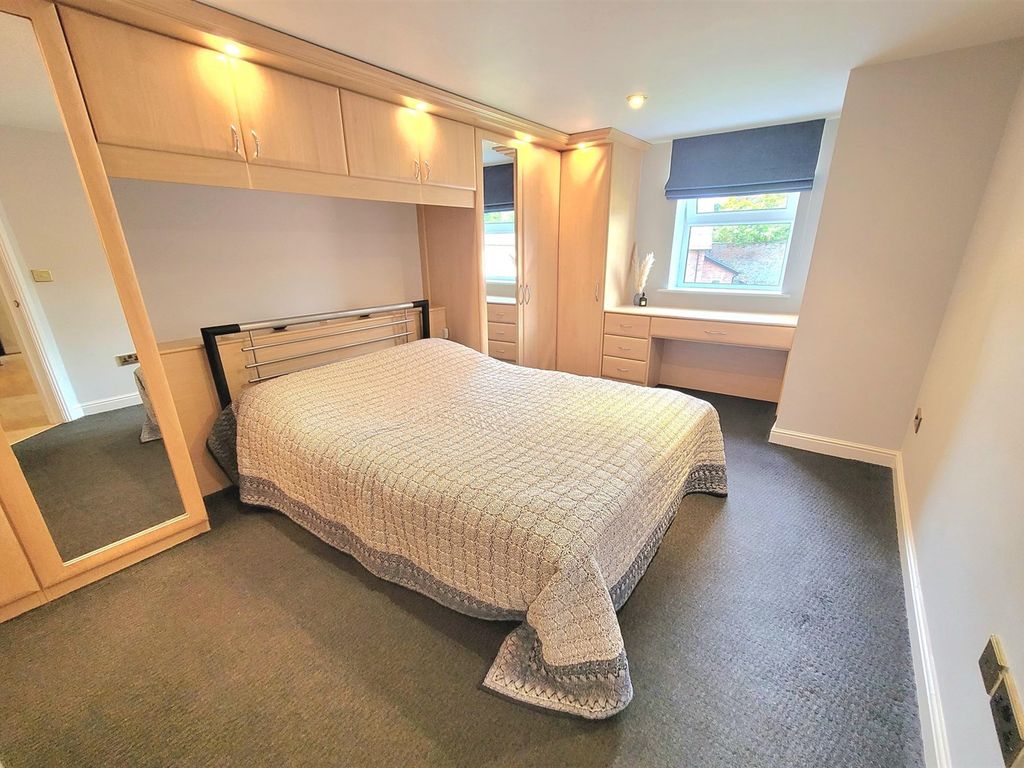 2 bed flat for sale in Morningside, Highgate Road, Altrincham WA14, £325,000