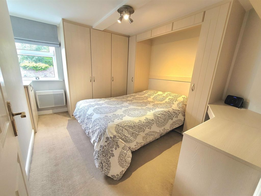 2 bed flat for sale in Morningside, Highgate Road, Altrincham WA14, £325,000