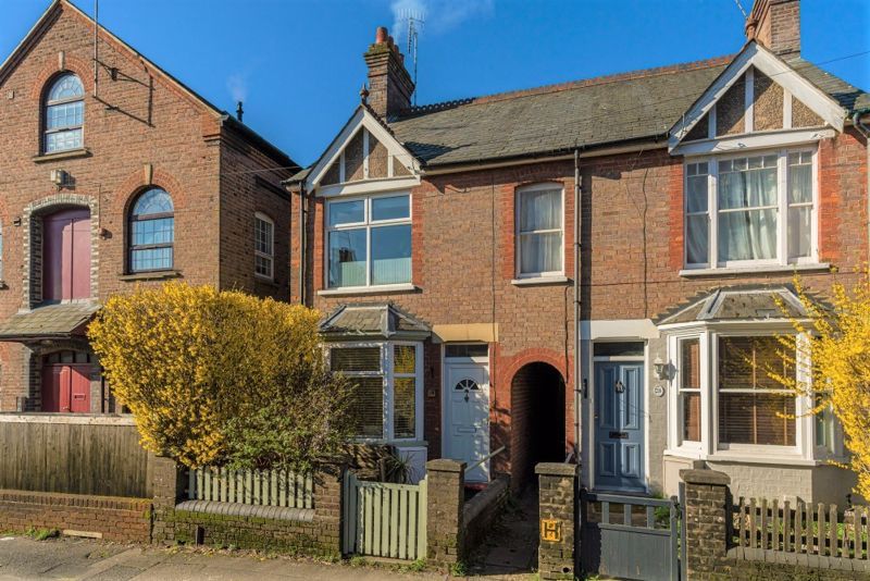 2 bed semi-detached house for sale in Higham Road, Chesham HP5, £425,000