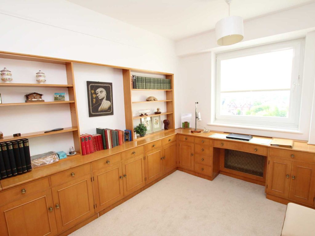 3 bed flat for sale in Bolsover Road, Eastbourne BN20, £450,000