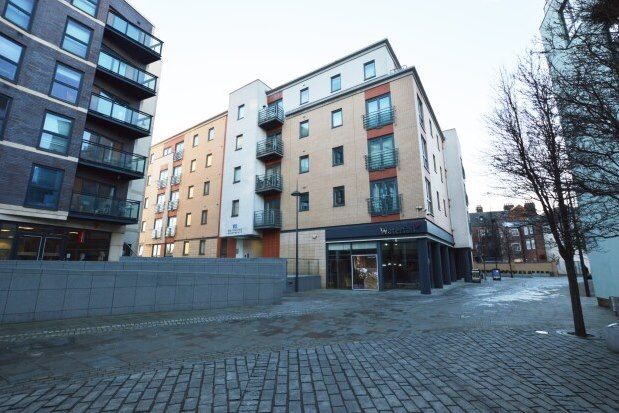 2 bed flat to rent in Waterloo Apartments, Leeds LS10, £1,000 pcm