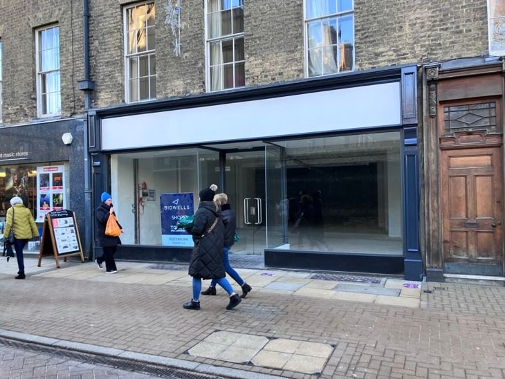 Retail premises to let in 36 Sidney Street, Cambridge CB2, £90,000 pa