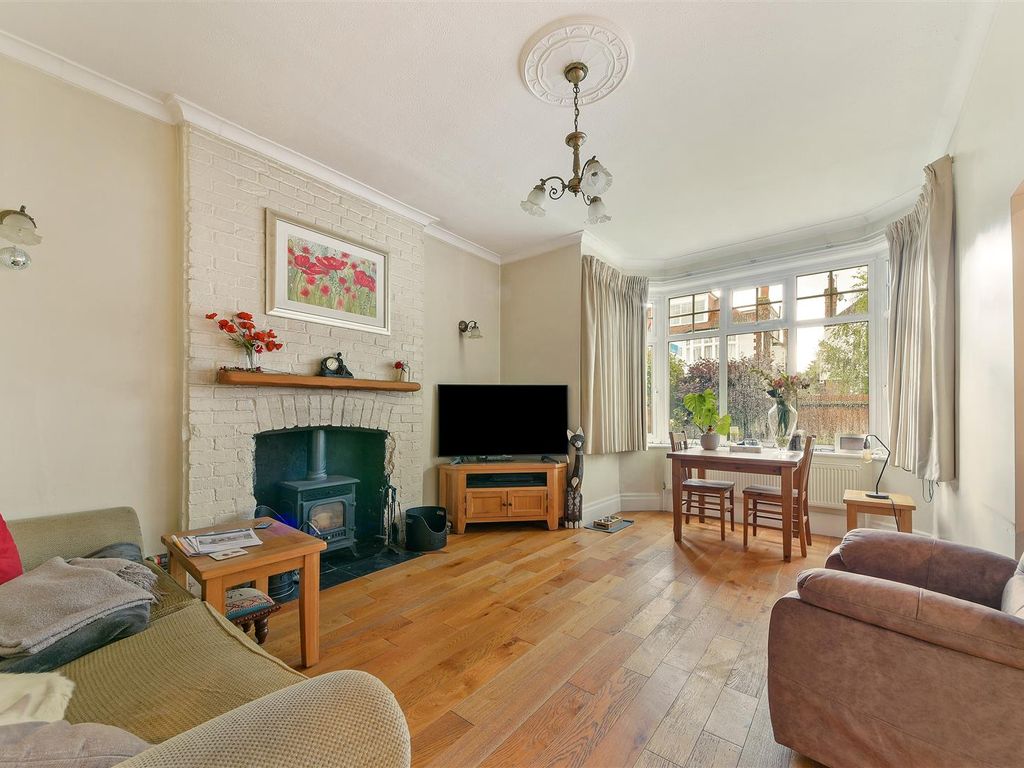 3 bed property for sale in Laurel Road, West Wimbledon SW20, £780,000