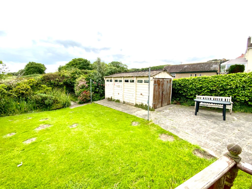 3 bed detached house for sale in Conway Crescent, Llandudno LL30, £375,000