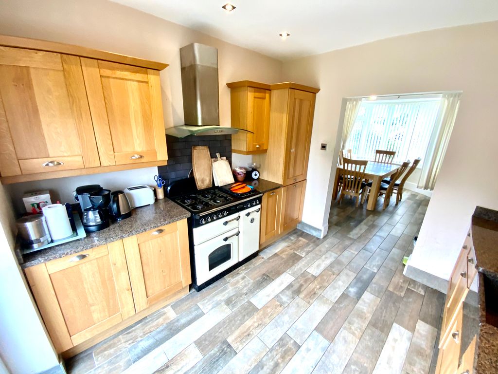 3 bed detached house for sale in Conway Crescent, Llandudno LL30, £375,000