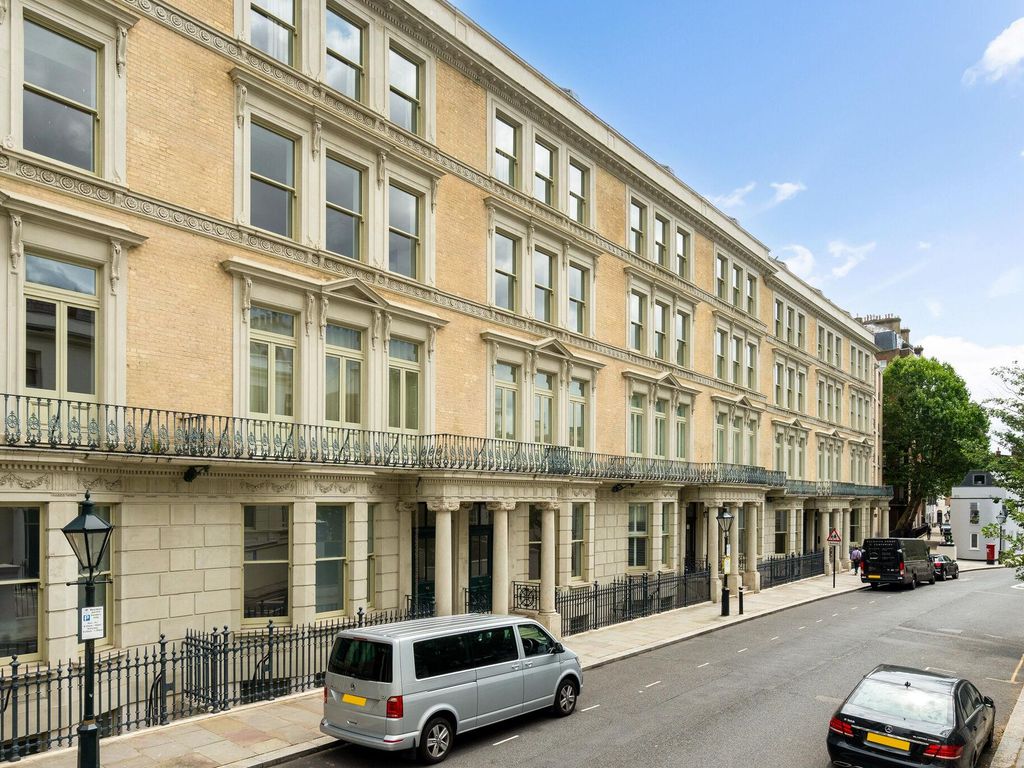 New home, 2 bed flat for sale in One Kensington Gardens, Kensington, London W8, £5,750,000