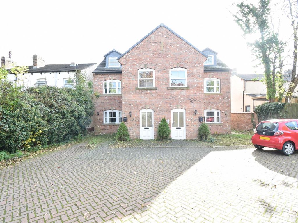 2 bed flat to rent in Hainsworth Street, Rothwell LS26, £695 pcm