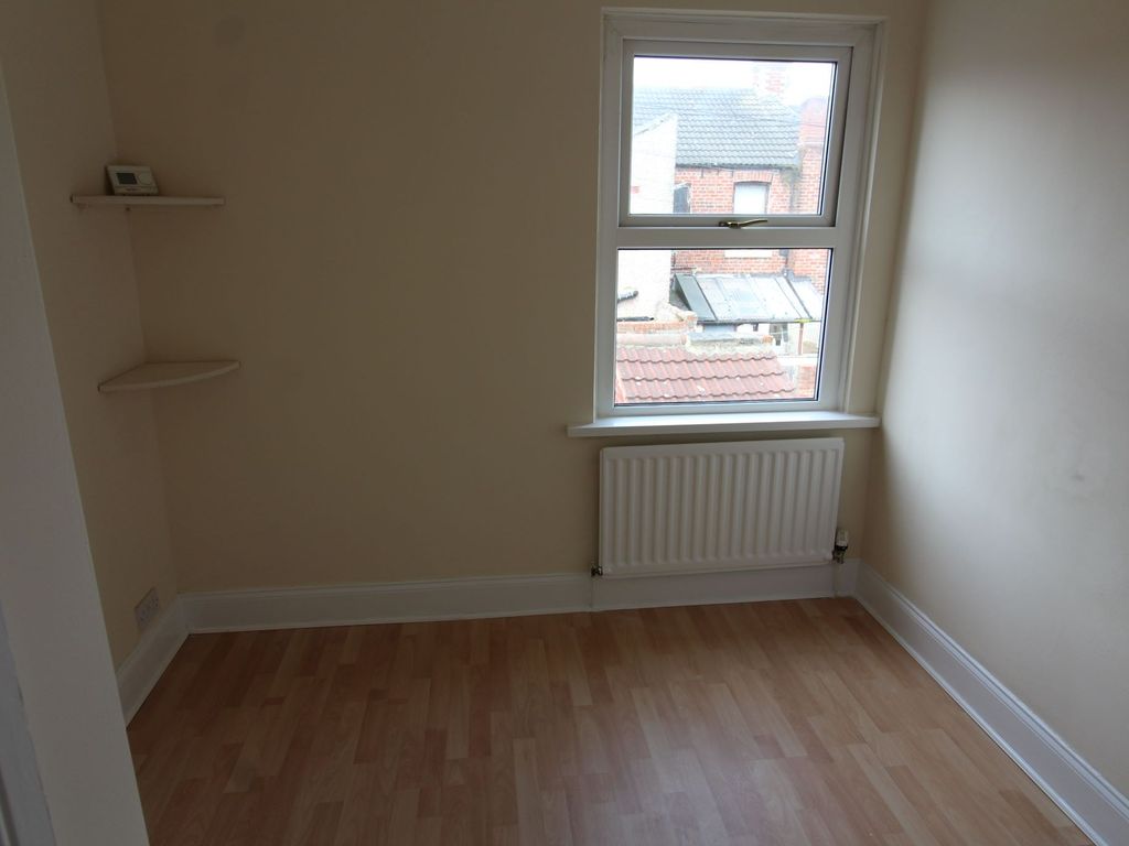 2 bed terraced house to rent in George Street, Shildon, County Durham DL4, £395 pcm