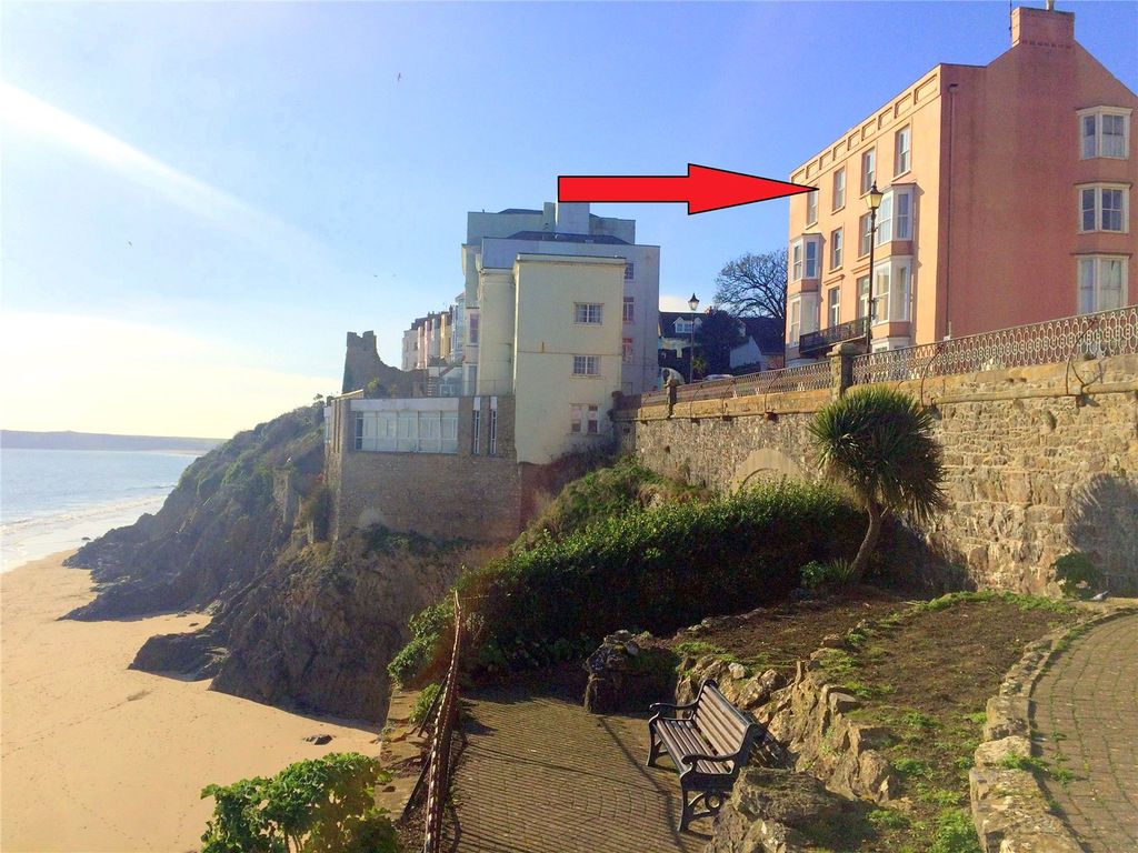 3 bed flat for sale in Paragon Court Flats, The Paragon, Tenby, Pembrokeshire SA70, £450,000
