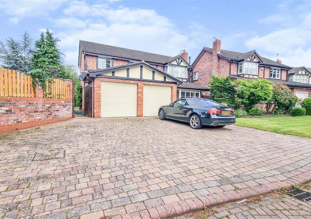 4 bed detached house to rent in Laurel Close, Middlewich CW10, £1,650 pcm