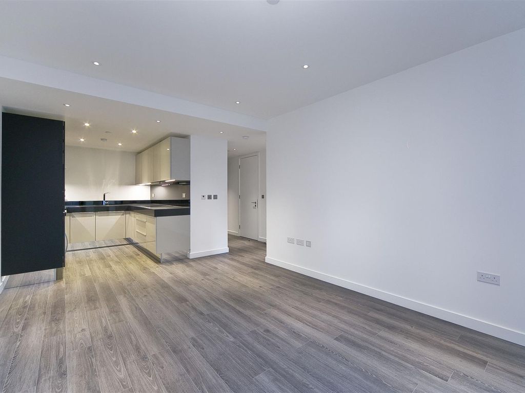 1 bed flat for sale in Catalina House, 4, Canter Way, Aldgate E1, £699,995