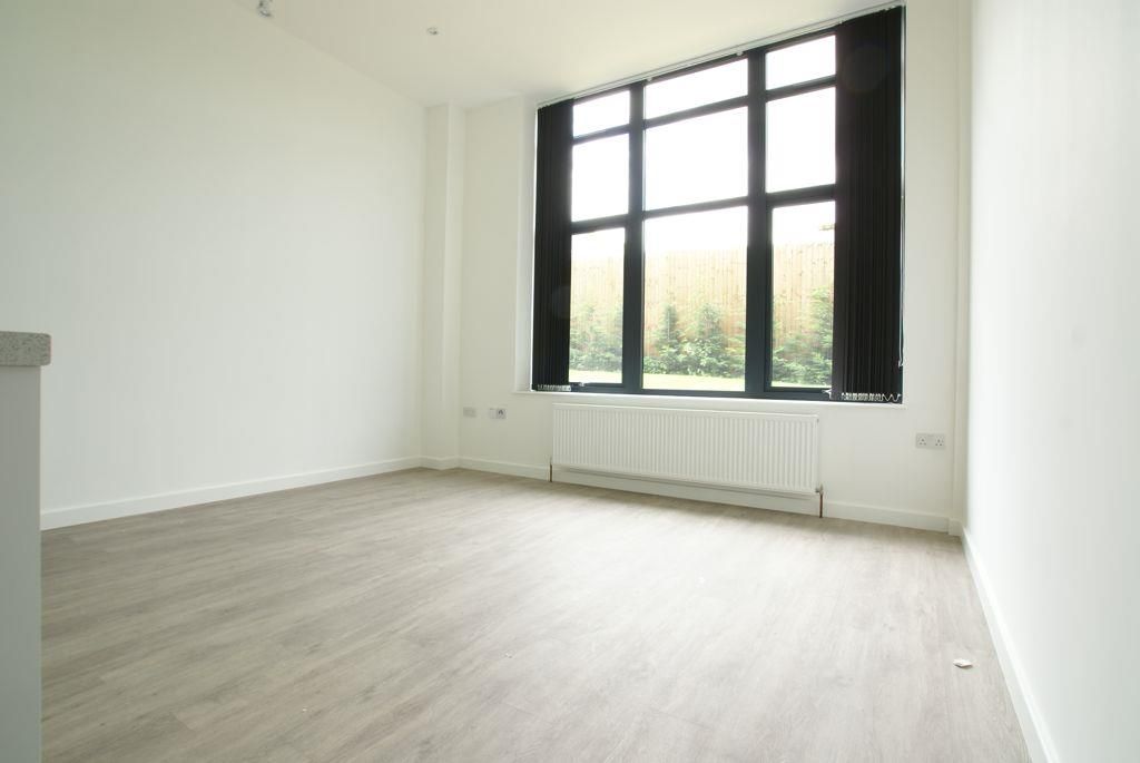 1 bed flat to rent in Mundells, Welwyn Garden City AL7, £1,050 pcm