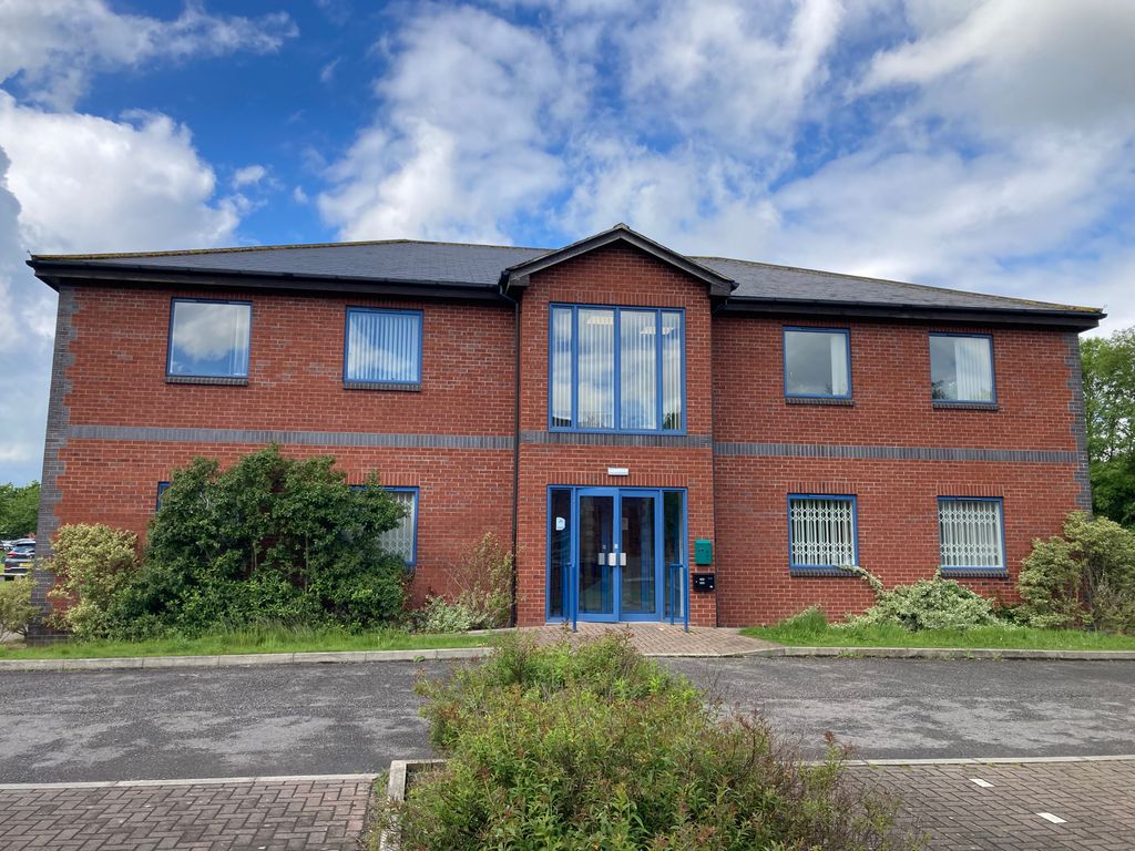 Office to let in 4 Ellerbeck Way, Middlesbrough TS9, £8,000 pa