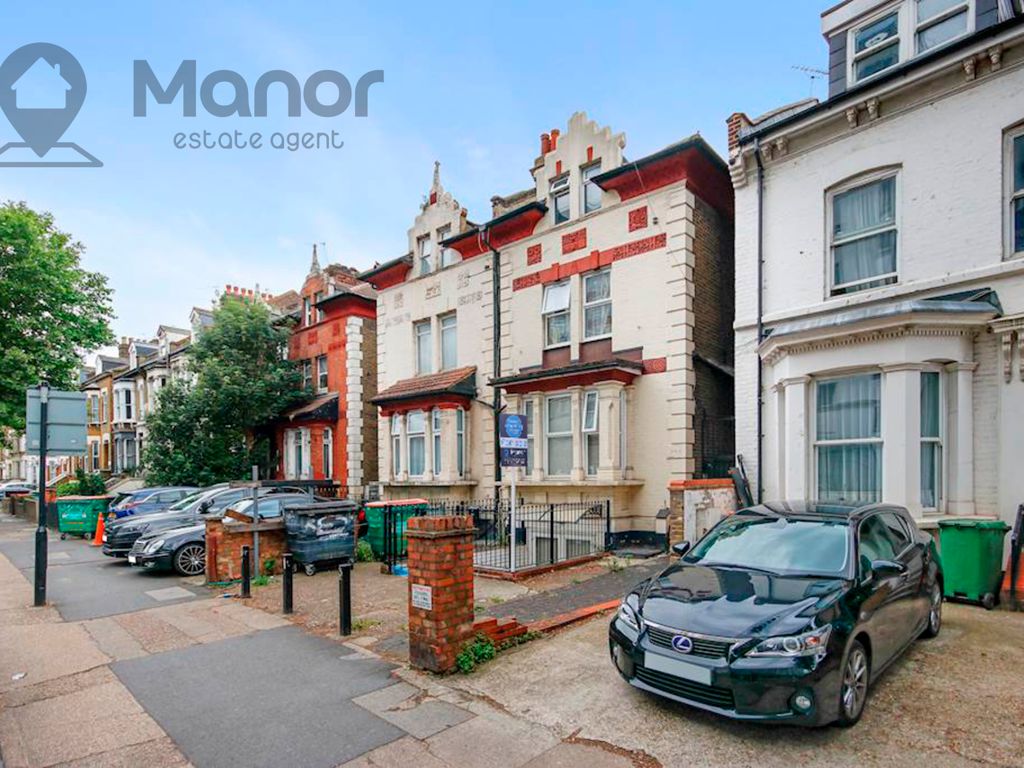 2 bed flat for sale in Romford Road, Forest Gate E7, £235,000