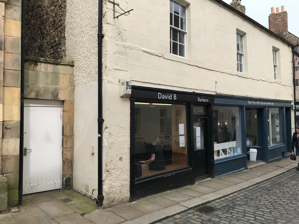 Retail premises to let in St. Marys Chare, Hexham NE46, £6,500 pa