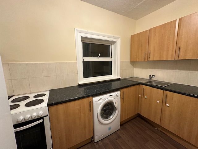 1 bed maisonette to rent in Harcourt Street, Luton LU1, £775 pcm