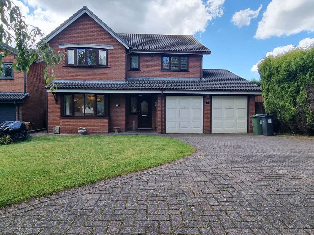 4 bed detached house to rent in Arbor Gate, Walsall Wood, Walsall WS9, £1,500 pcm